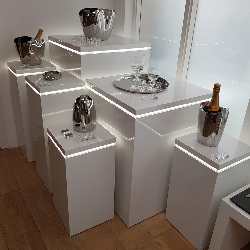 retail-display-plinth-illuminated-premium-podium-pedestal