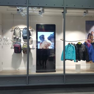 Custom Shop Window Advertising Display