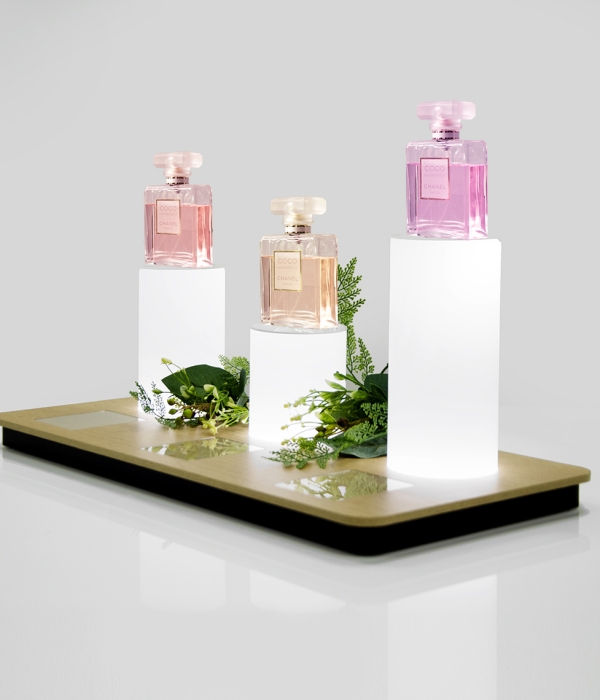 illuminated_product_plinth_luminati_lm95_a illuminated_product_plinth_luminati_lm95_a